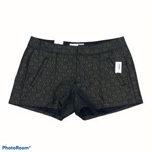 Old Navy low rise pocketed 3” inseam black with gold shorts